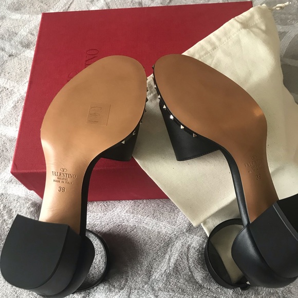 Valentino Garavani Rock Stud Sandal 39 - Picture 3 of 5